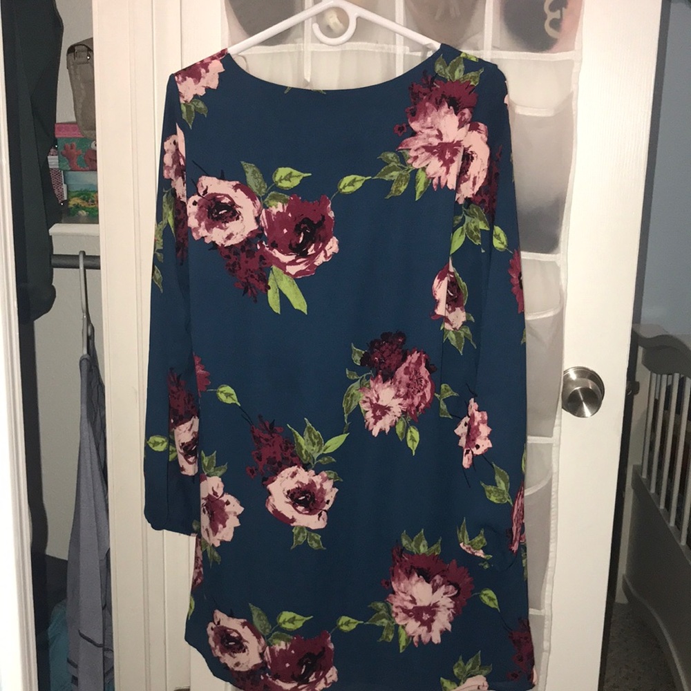 CUTE DRESS - Picture 2 of 3